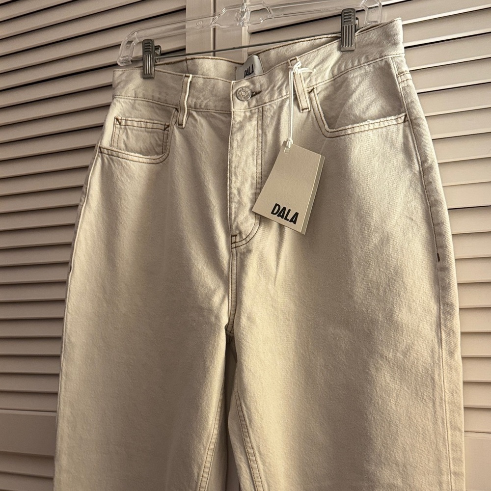 DALA Alley Style Size 30 NWT Color Salt Made in Paraguay by BDA Khaki Jeans